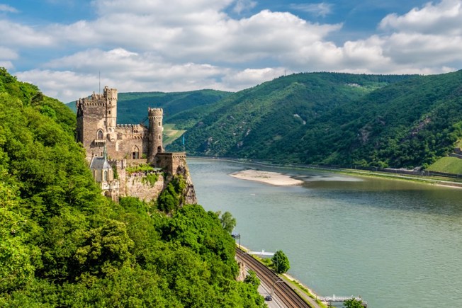 Castles Along the Rhine | Grand European Travel